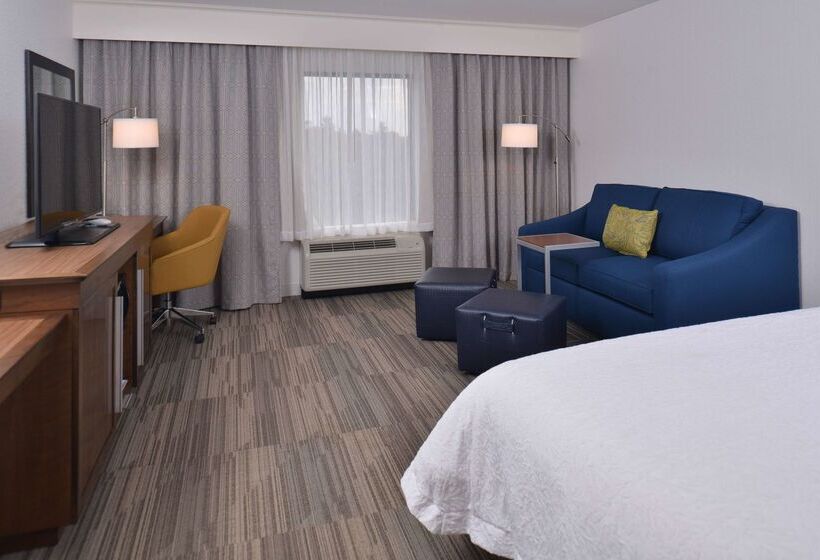 هتل Hampton Inn & Suites Ann Arbor West