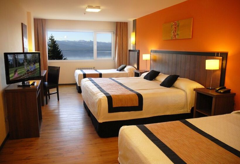 ホテル Huinid Pioneros