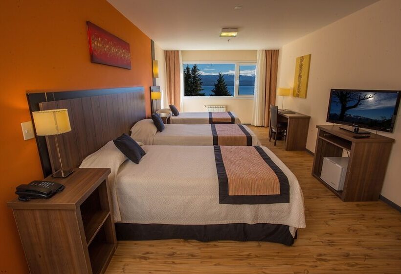 ホテル Huinid Pioneros