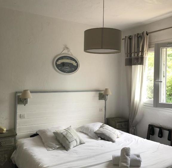 בית מלון כפרי Logis La Bastide Des Golfs