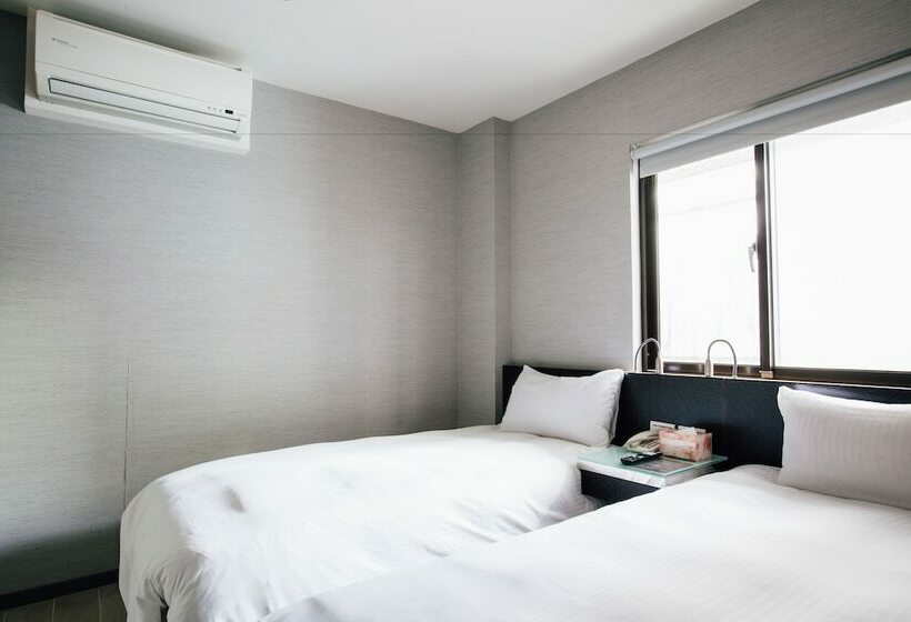 هتل Chingjing Inn