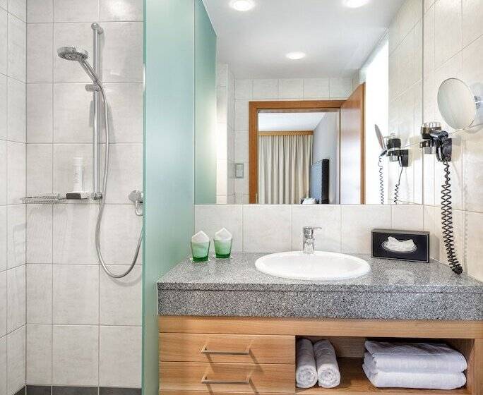 リゾートホテル Ritzenhof   4 Sterne Superior Hotel & Spa Am See