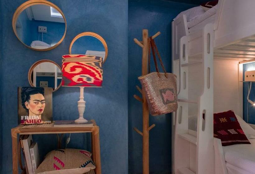فندق صغير Teddy Pirate   Coliving