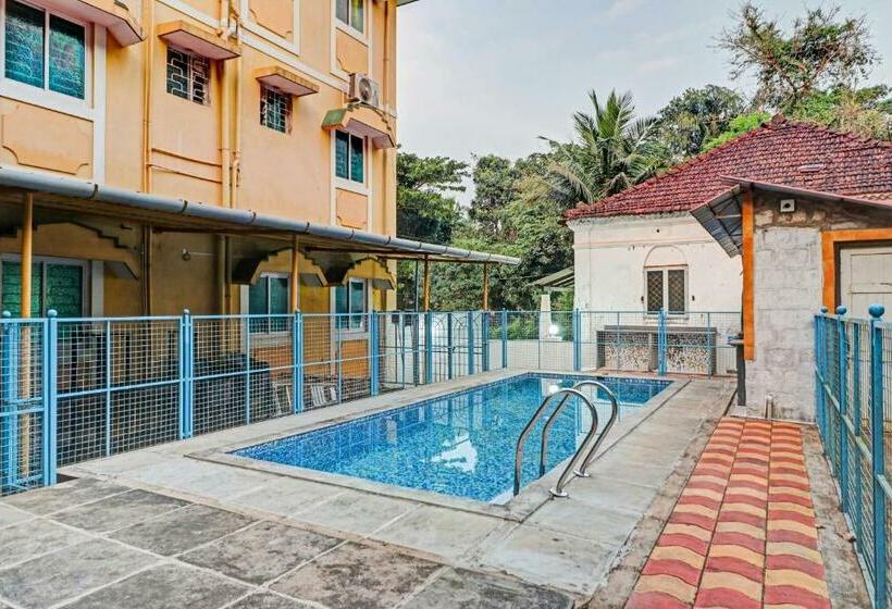 호텔 Capital O 84338 Goodstays
