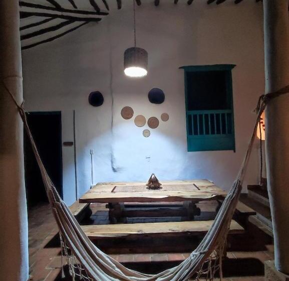 هتل Florré Blossom