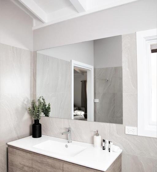 هتل Pokolbin Farm Stay