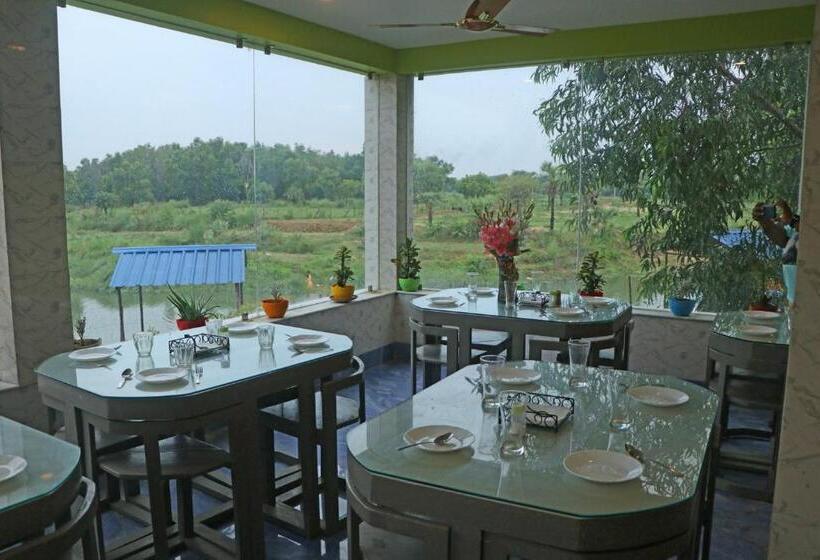 فندق Resort Neel Nirjan !! Best Family Resort In Bolpur Santiniketan With Swimming Pool !!