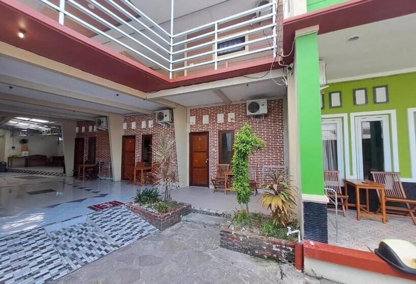 פנסיון Azza Karimunjawa