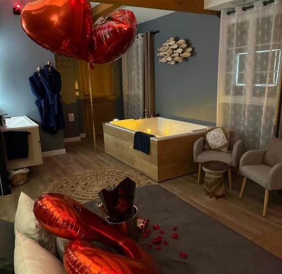 پانسیون Mas Hinaiti   Suite Romantique Avec Spa Et écran Géant De Cinéma