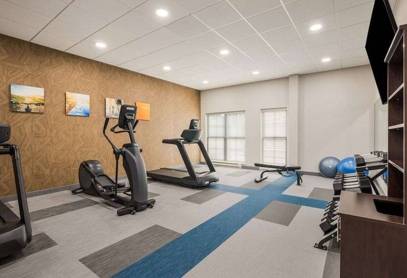 Отель Comfort Inn & Suites Gaylord