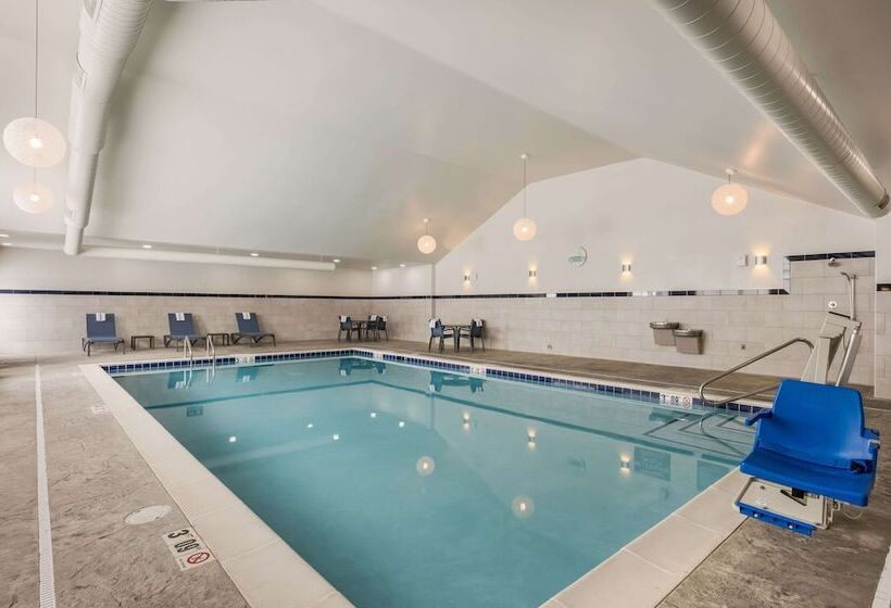 Отель Comfort Inn & Suites Gaylord