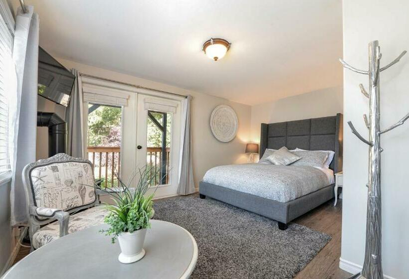 בית מלון כפרי Raven Point Inn