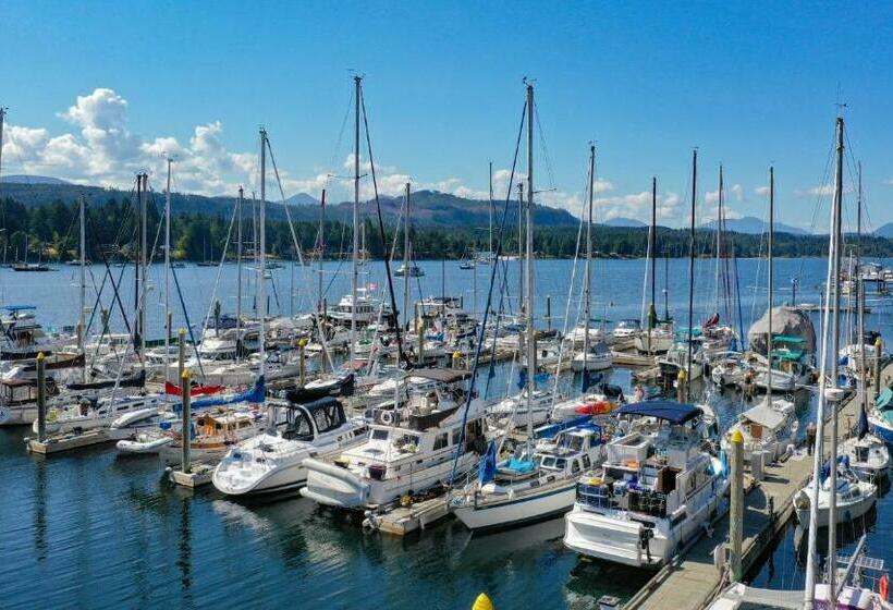 בית מלון כפרי Raven Point Inn