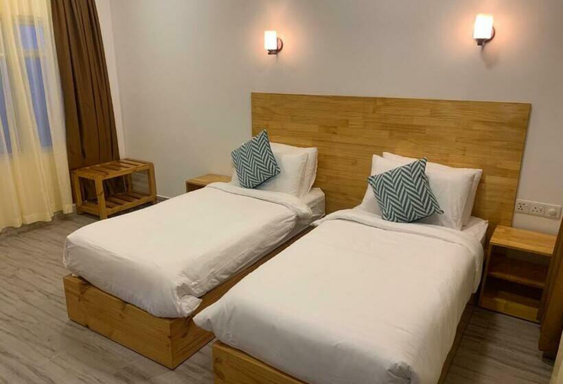 Hotel Sky View By Relax Tours