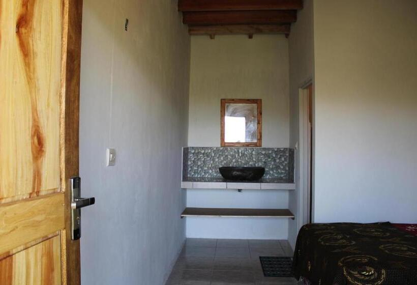 פנסיון Feby S Homestay