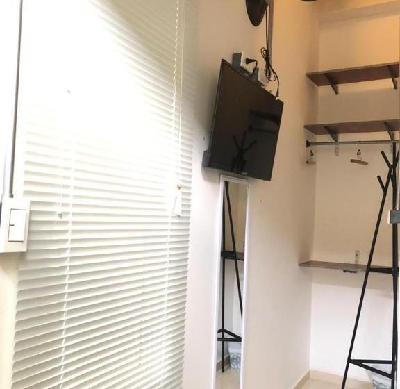 פנסיון Hostal Bon Hábitat