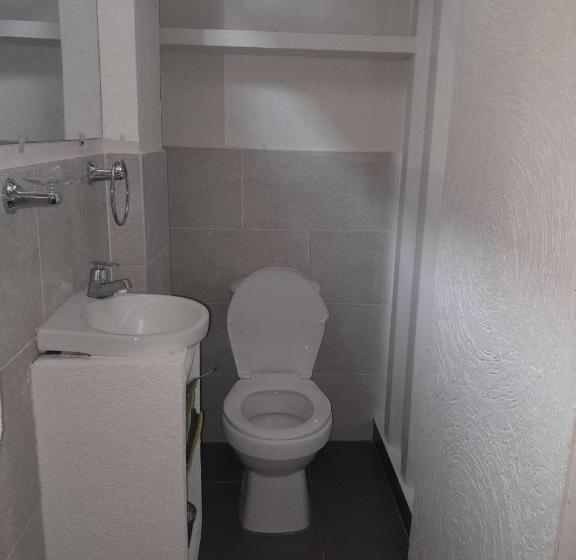 פנסיון Hostal Bon Hábitat