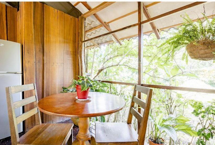 פנסיון Luminosa Uvita Hostel