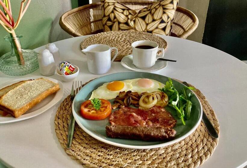 بنسيون The Merino Guest House