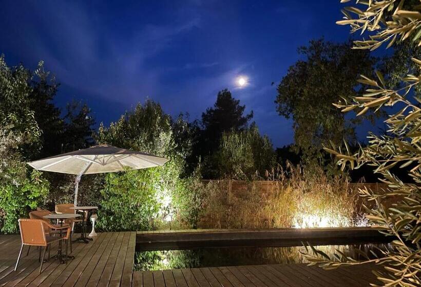 민박 L Amourier Chambres D Hôtes Pour Amoureux Avec Jacuzzi Ou Baignoire Xxl
