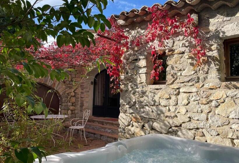 민박 L Amourier Chambres D Hôtes Pour Amoureux Avec Jacuzzi Ou Baignoire Xxl