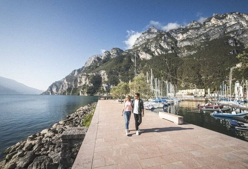 هتل Arcolive Agrisuite