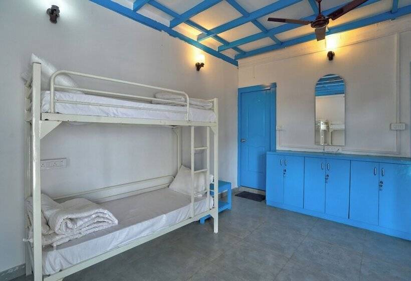 فندق Mandrem Retreat Beach Resort