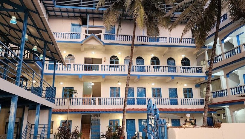 فندق Mandrem Retreat Beach Resort
