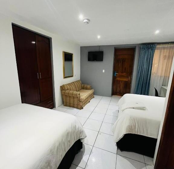 Accel Hotel La Quinta