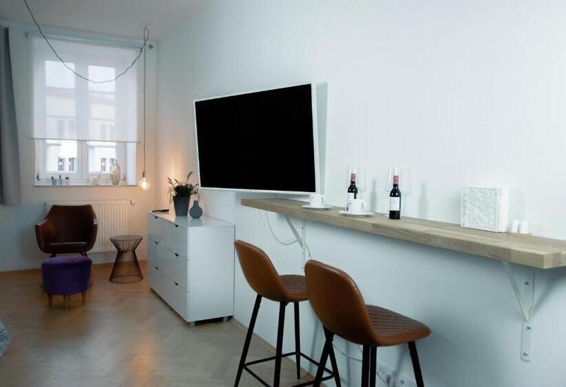 پانسیون Boutique Hotel U Zvonku