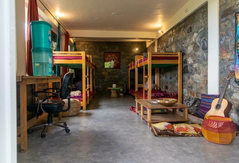 פנסיון Tatva Veda Homestay & Hostel