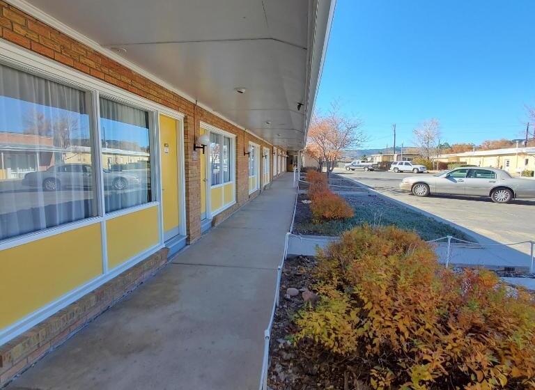 Robin Hood Motel