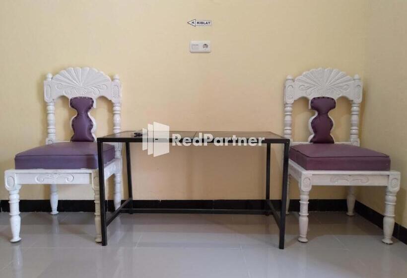 فندق Boarding House Syariah Mm Bone Redpartner