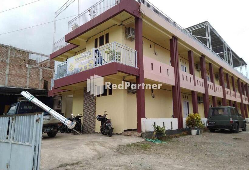 فندق Boarding House Syariah Mm Bone Redpartner