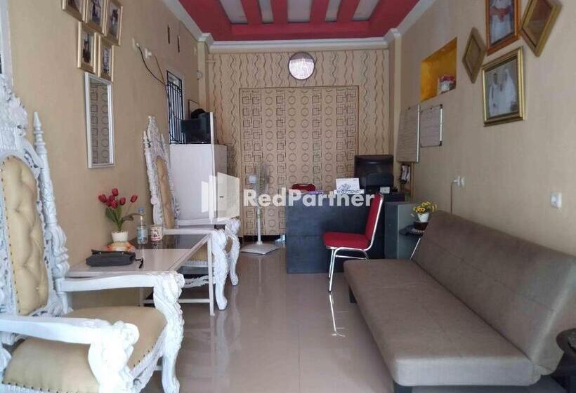 فندق Boarding House Syariah Mm Bone Redpartner