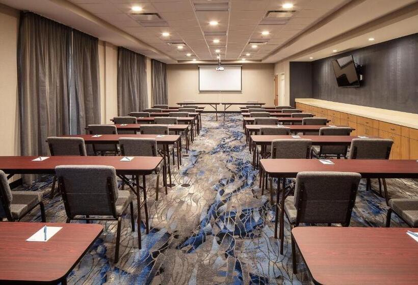 ホテル Fairfield Inn & Suites Seneca Clemson Univ Area
