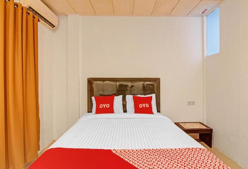 هتل Oyo 90561 Paris Street Residence Syariah