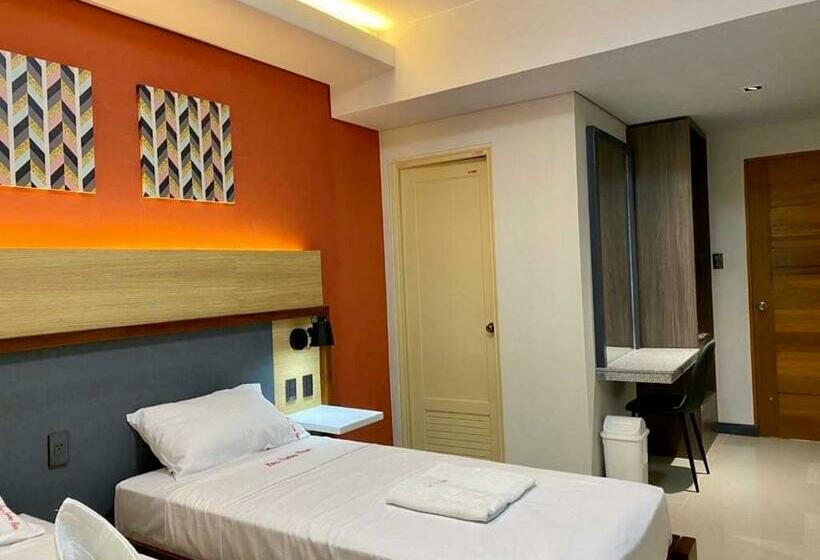 فندق صغير Kara’s Pension House