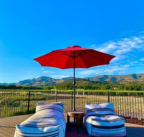 Bed and Breakfast Bann At Oak Knoll Napa