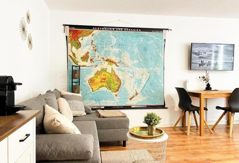 مبيت وإفطار Modern Room With Netflix In Porta Westfalica
