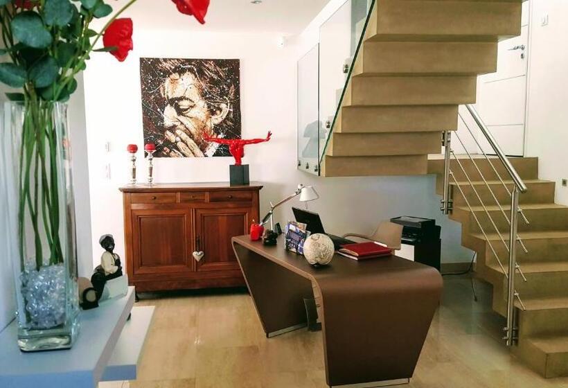 مبيت وإفطار Villa La Valentine 1
