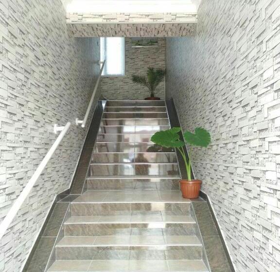 Hostel Farovon