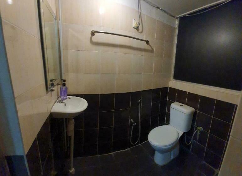 בית מלון כפרי Capital O 90311 Tamim Suite  Dungun