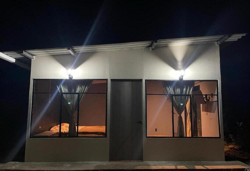 هاستل Alex Country House