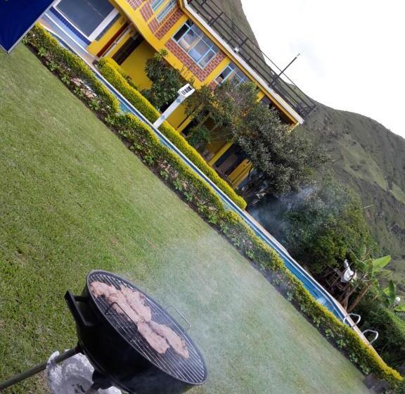 هاستل Alex Country House