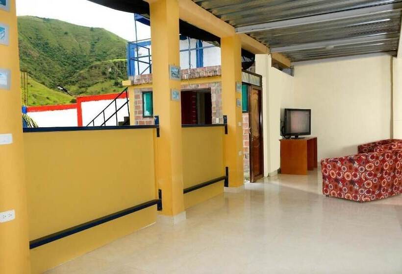 هاستل Alex Country House