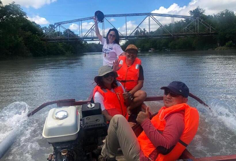 هتل Pondok Wisata Dan Restoran Elim