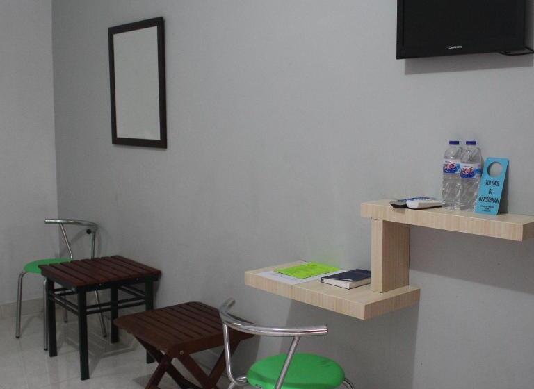 هتل Pondok Wisata Dan Restoran Elim