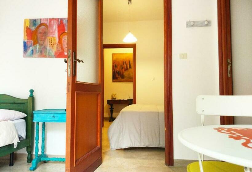 تختخواب و صبحانه Amariglio Apartment