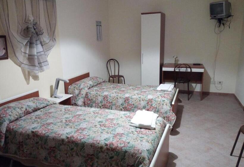 فندق Albergo Ristorante Pizzeria Del Viale